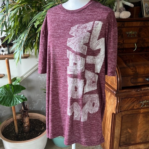 Disney men’s Star Wars crewneck T-shirt XXL NWT. Burgundy and white - Picture 2 of 10